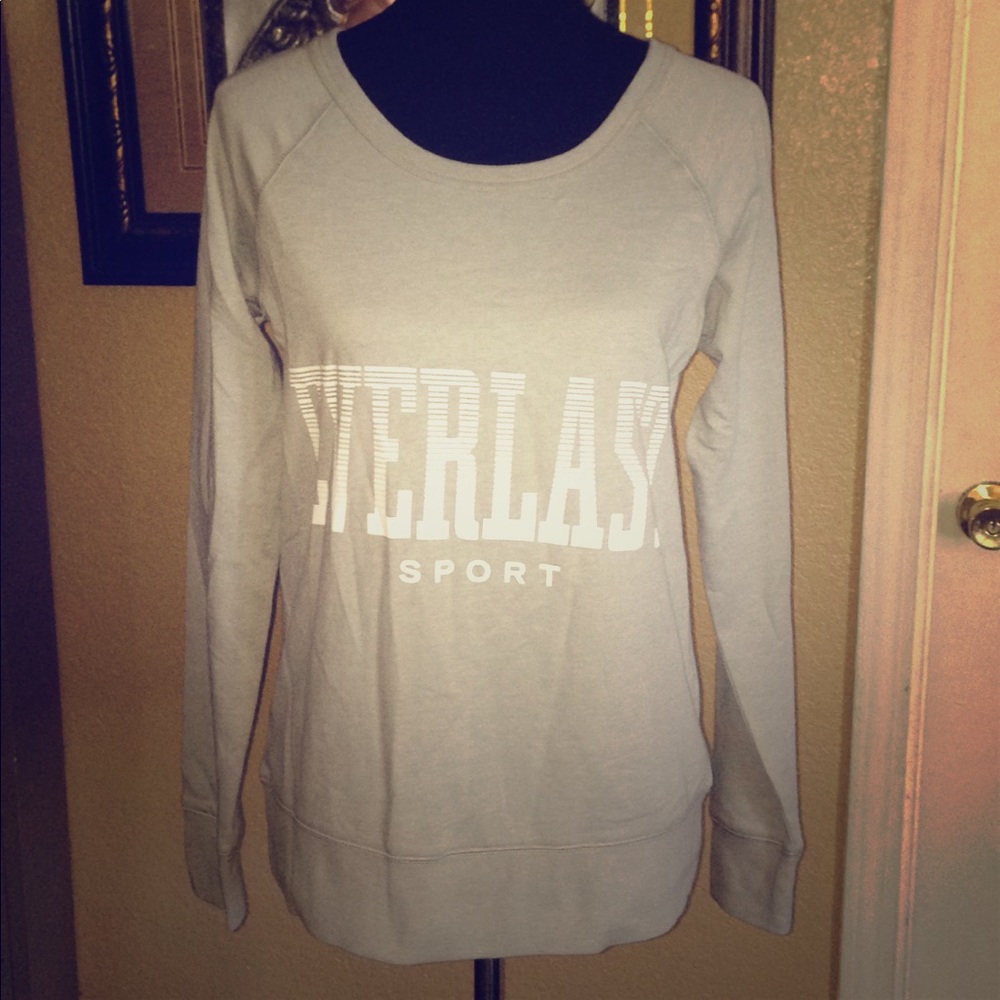 2/$20 sale Everlast sweatshirt. NWOT